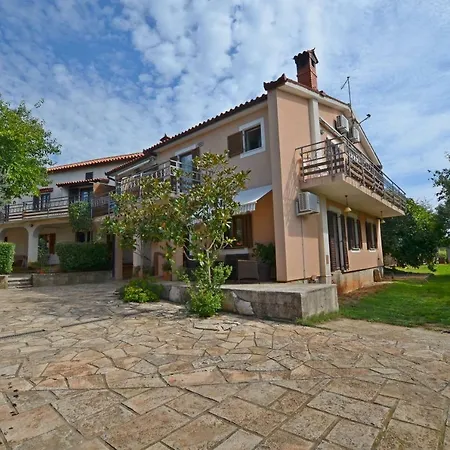 Apartman Josip Pavicini